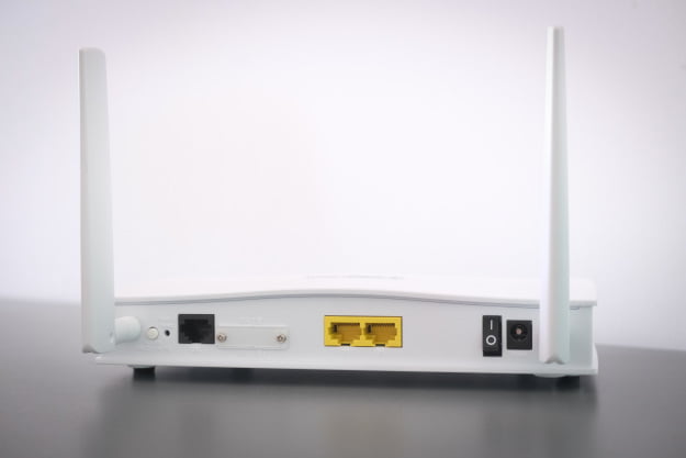 Set your router's antennas